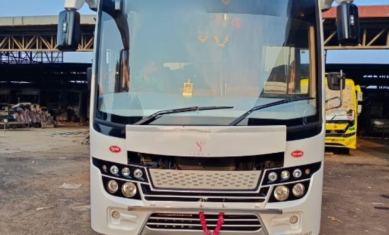 56 Seater Ac Premium 3×2 Coach Air Suspension